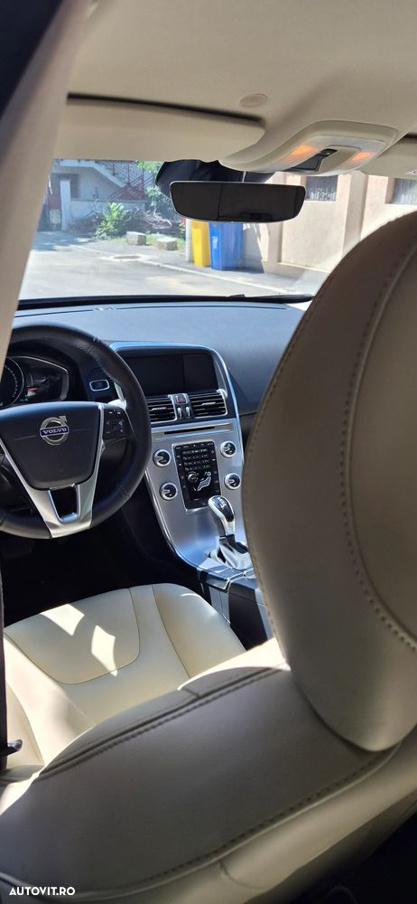 Volvo XC 60 D4 Inscription - 14