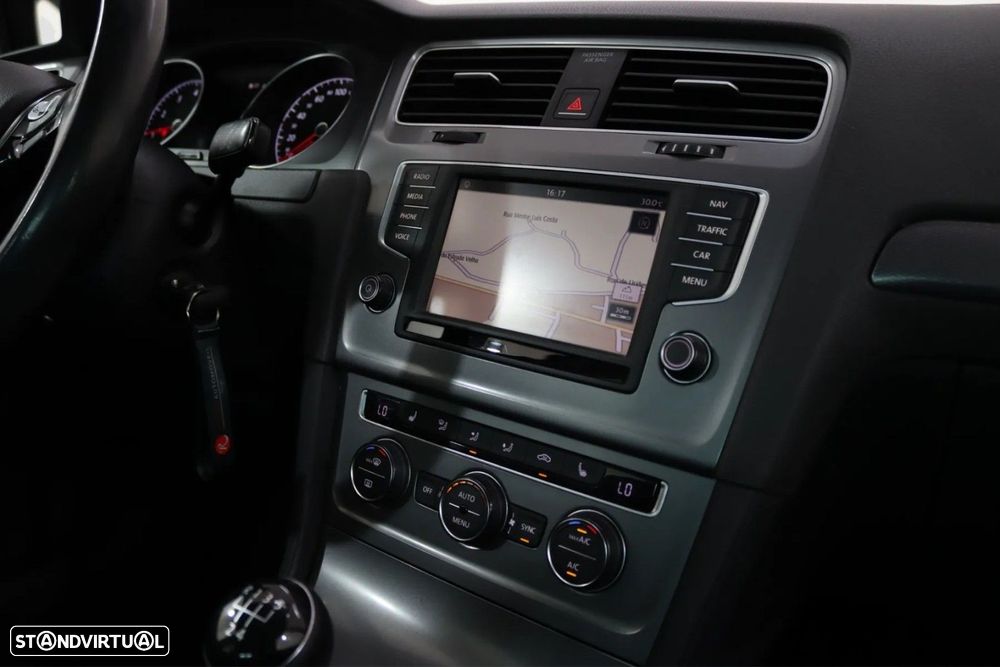 VW Golf 1.2 TSi BlueMotion Lounge - 11