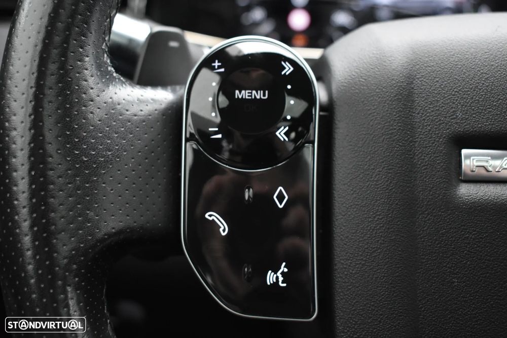 Land Rover Range Rover Evoque 1.5 P300e AWD R-Dynamic SE Auto - 32