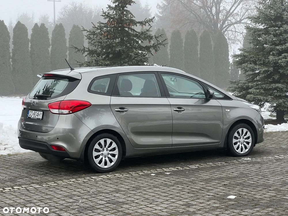 Kia Carens 1.6 GDI L - 9