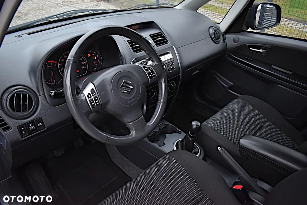 Suzuki SX4 - 28