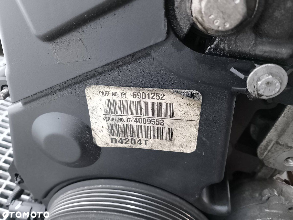 SILNIK VOLVO V50 D4204T 2.0 D - 13