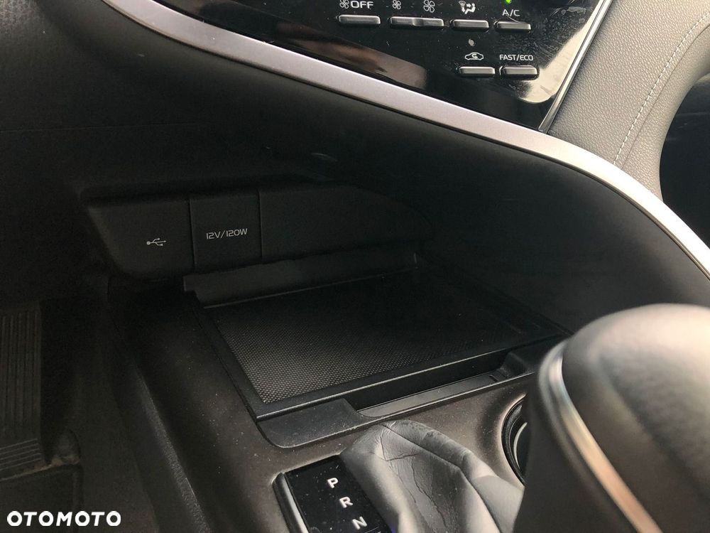 Toyota Camry 2.5 Hybrid Prestige CVT - 30