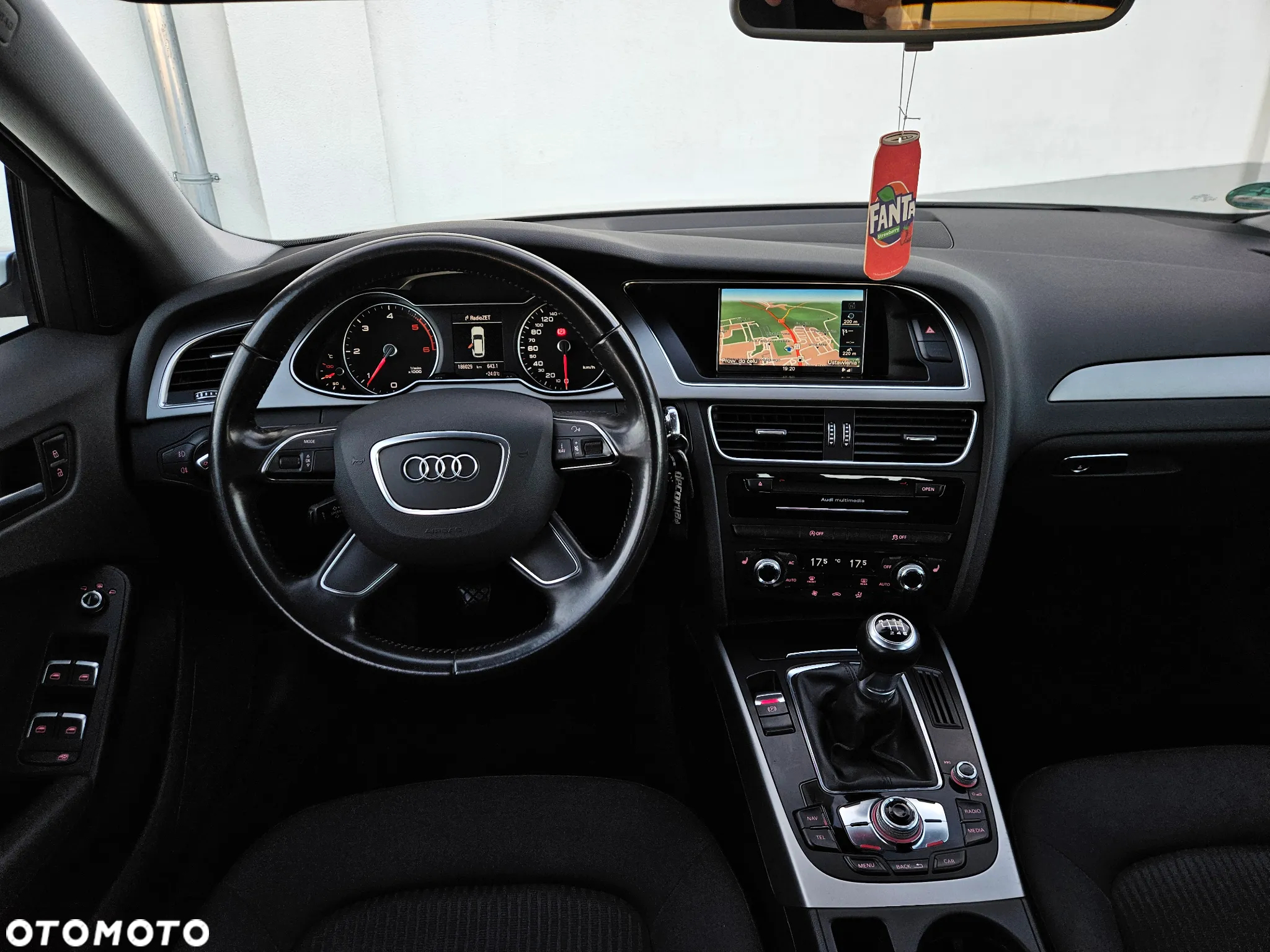 Audi A4 2.0 TDI - 9