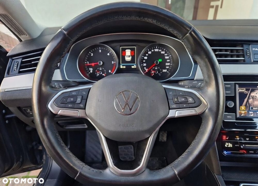 Volkswagen Passat 2.0 TDI SCR DSG Highline - 22