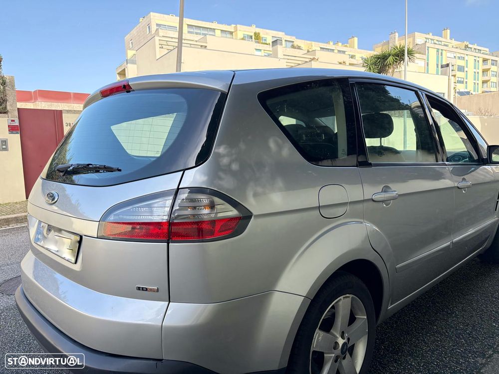 Ford S-Max 1.8 TDCi Titanium 7L - 25