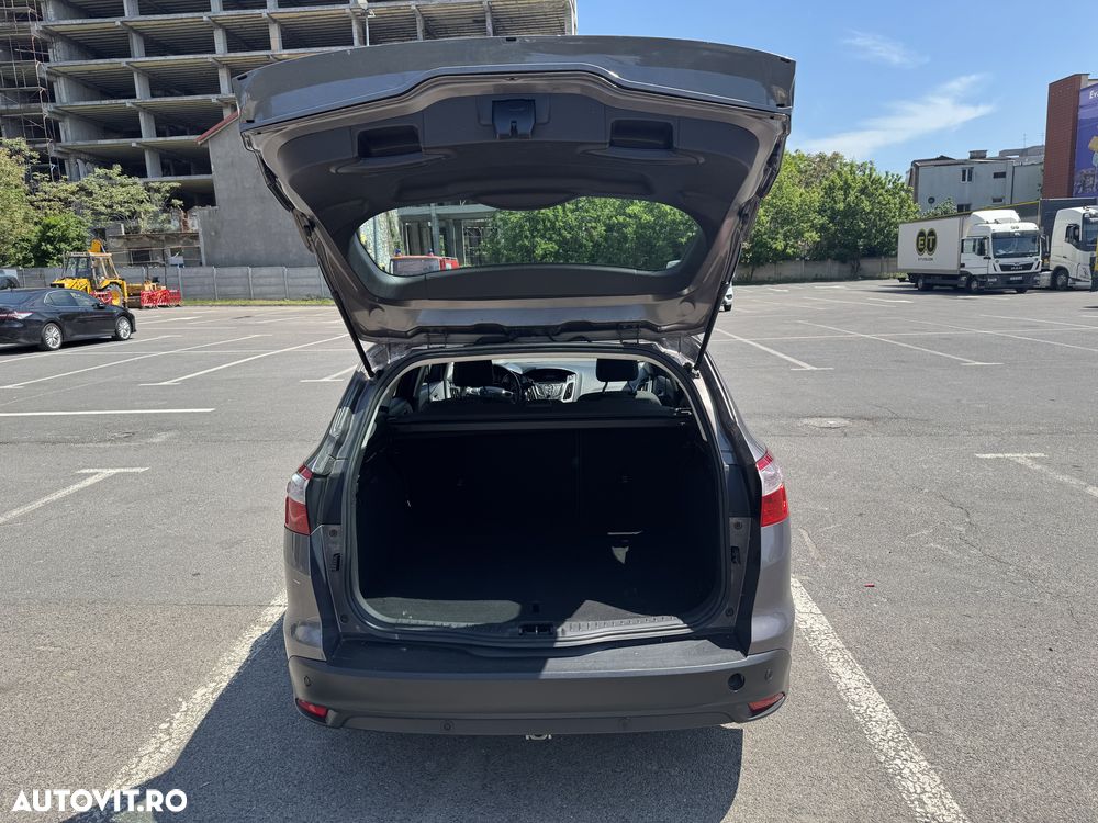 Ford Focus - 8
