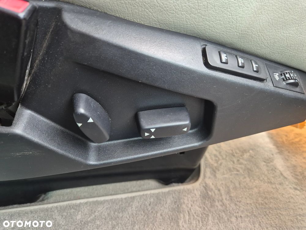 Peugeot 807 HDi 135 Platinum Pullmann - 29