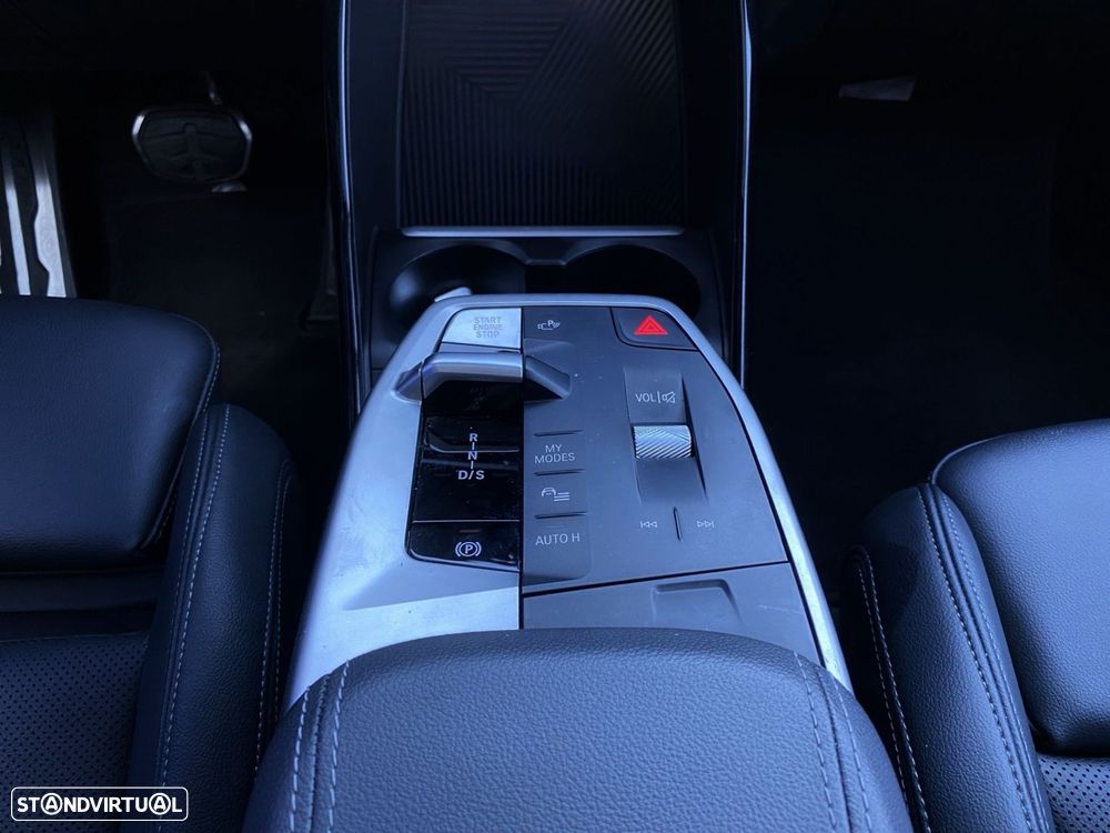 BMW 218 Active Tourer d Pack M Auto - 12