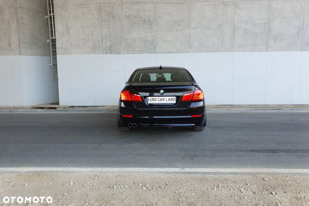 BMW Seria 5 520d Sport-Aut - 11