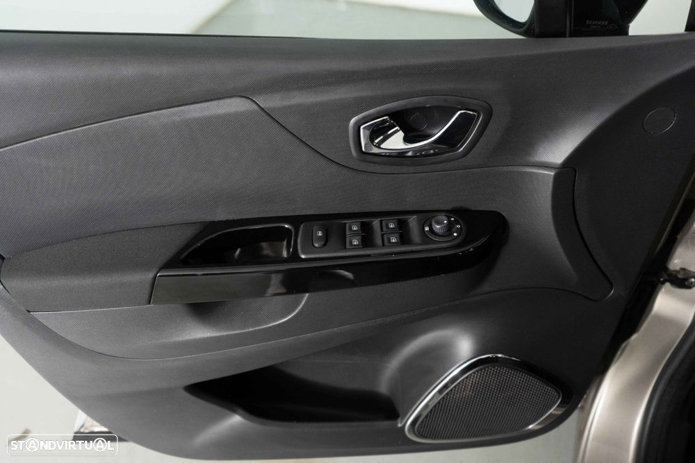 Renault Captur 1.5 dCi Exclusive - 19