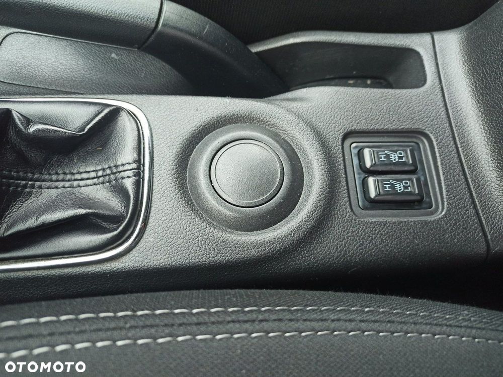 Mitsubishi Outlander 2.0 Intense + 2WD - 24