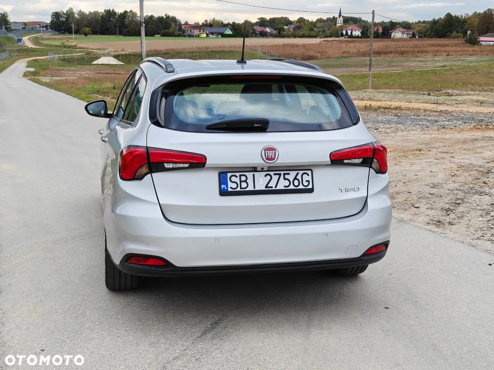 Fiat Tipo 1.4 T-Jet 16v Lounge EU6 - 4