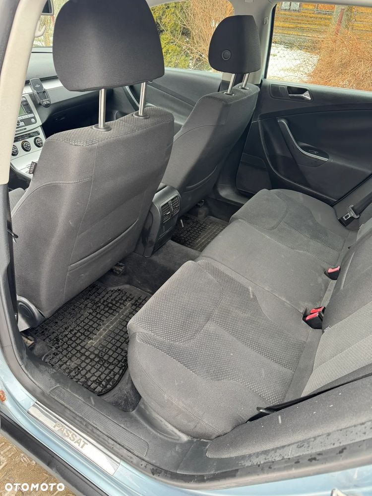 Volkswagen Passat 1.9 TDI Comfortline - 9