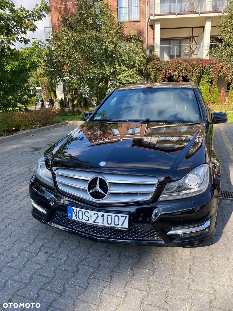 Mercedes-Benz Klasa C 250 (BlueTEC) d 4Matic 7G-TRONIC AMG Line - 4