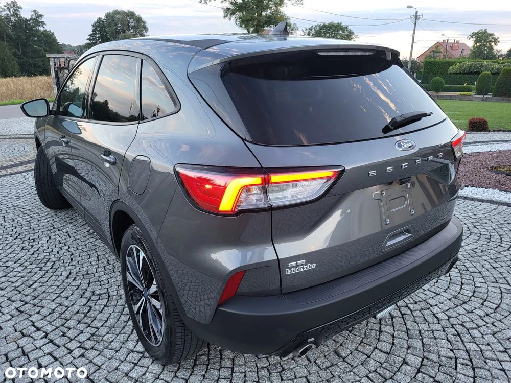 Ford Kuga - 19