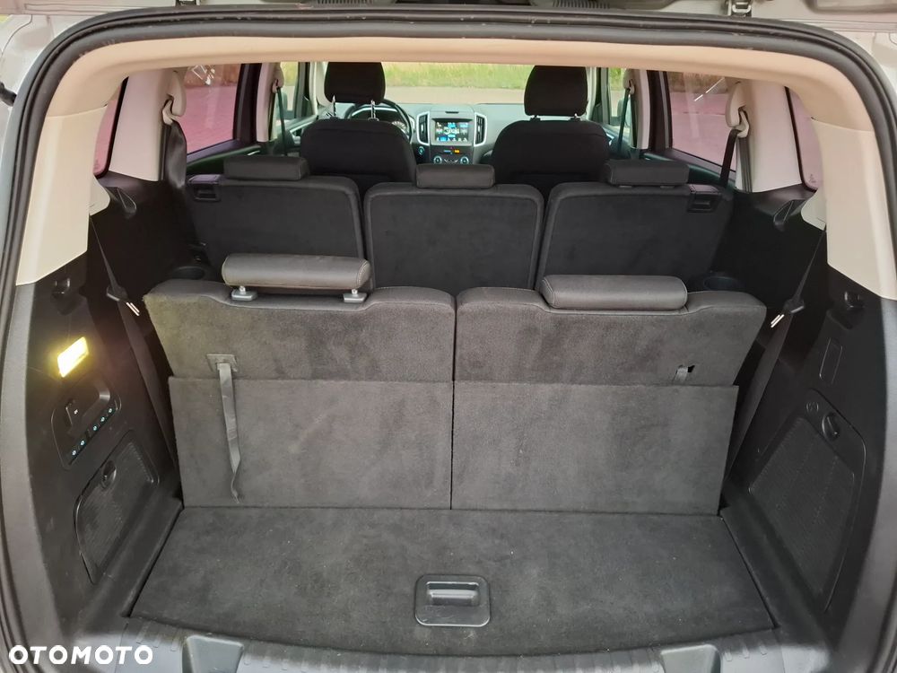 Ford S-Max 2.0 TDCi Titanium - 24