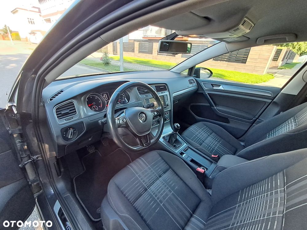 Volkswagen Golf 2.0 BlueTDI Highline - 22
