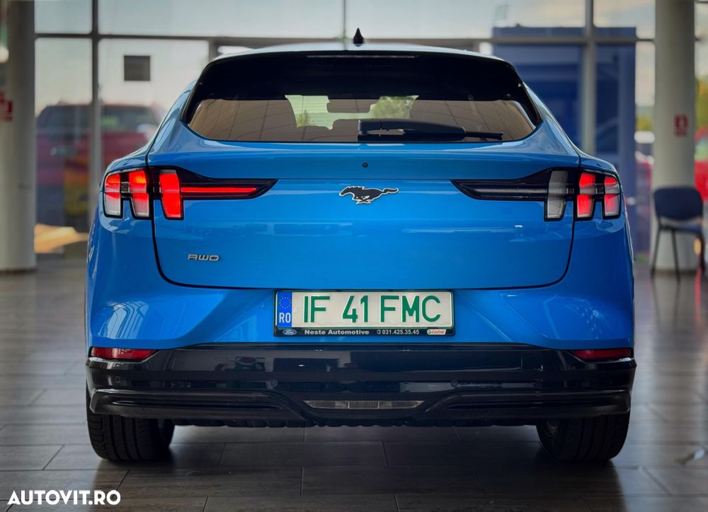 Ford Mustang Mach-E AWD PREMIUM - 5