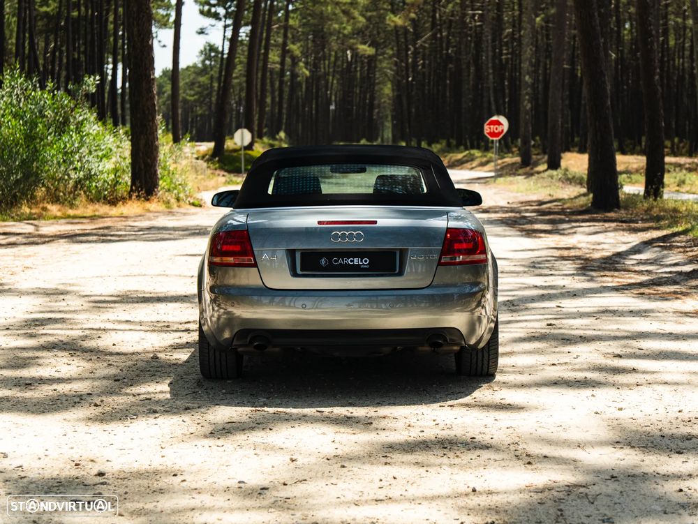 Audi A4 Cabrio 2.0 TDI S-line - 8