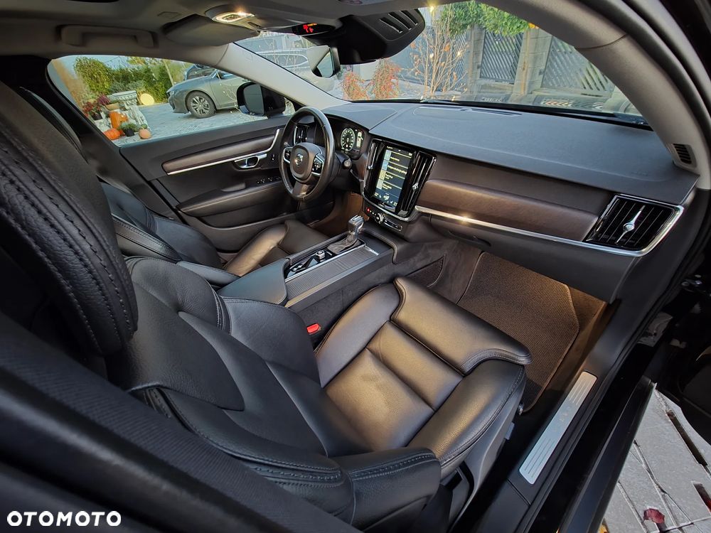 Volvo V90 Cross Country D5 AWD - 31