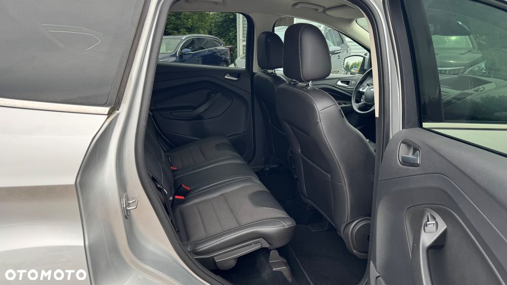 Ford Kuga 2.0 TDCi FWD Titanium - 25