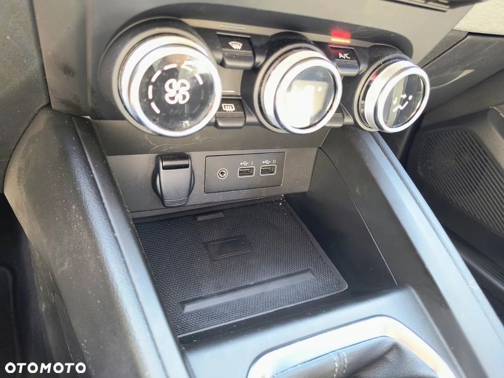Mitsubishi Colt 1.0T Invite - 31
