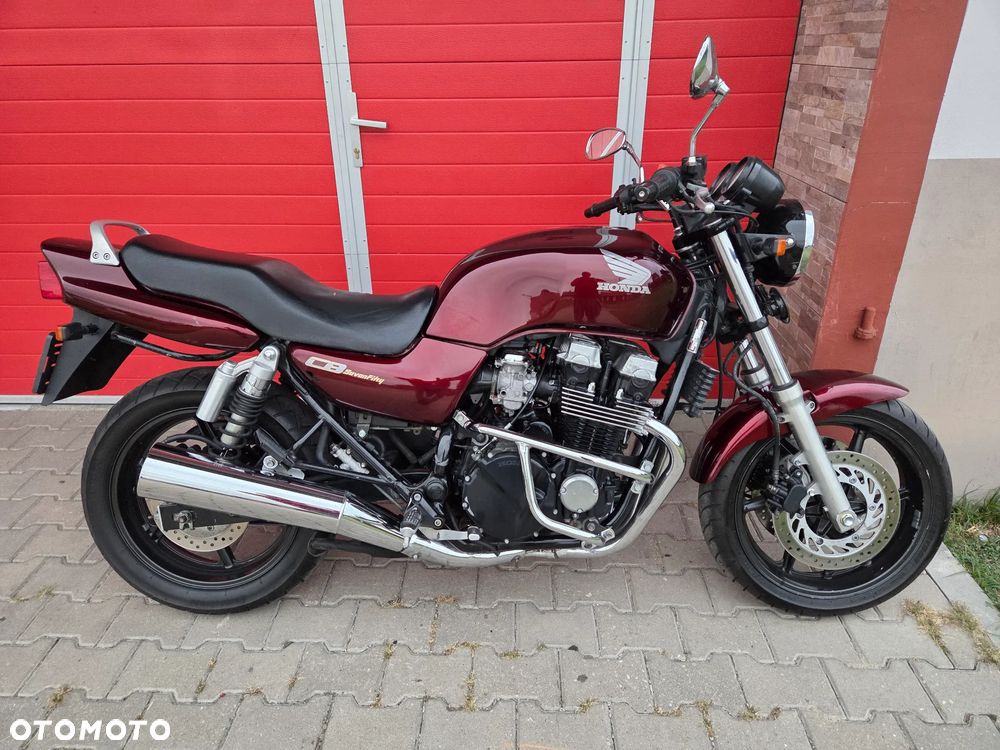 Honda CB - 1