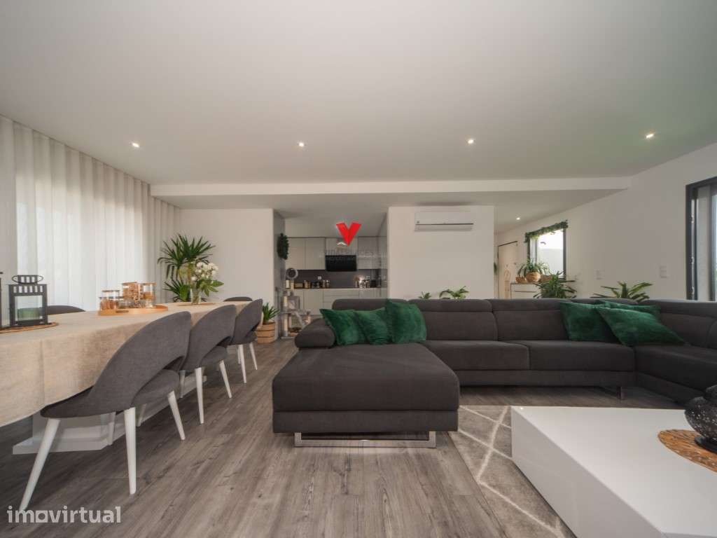 Penthouse T4 Exclusiva com Vista Rio | Terraço Privativo e Acabamen... - Grande imagem: 4/60