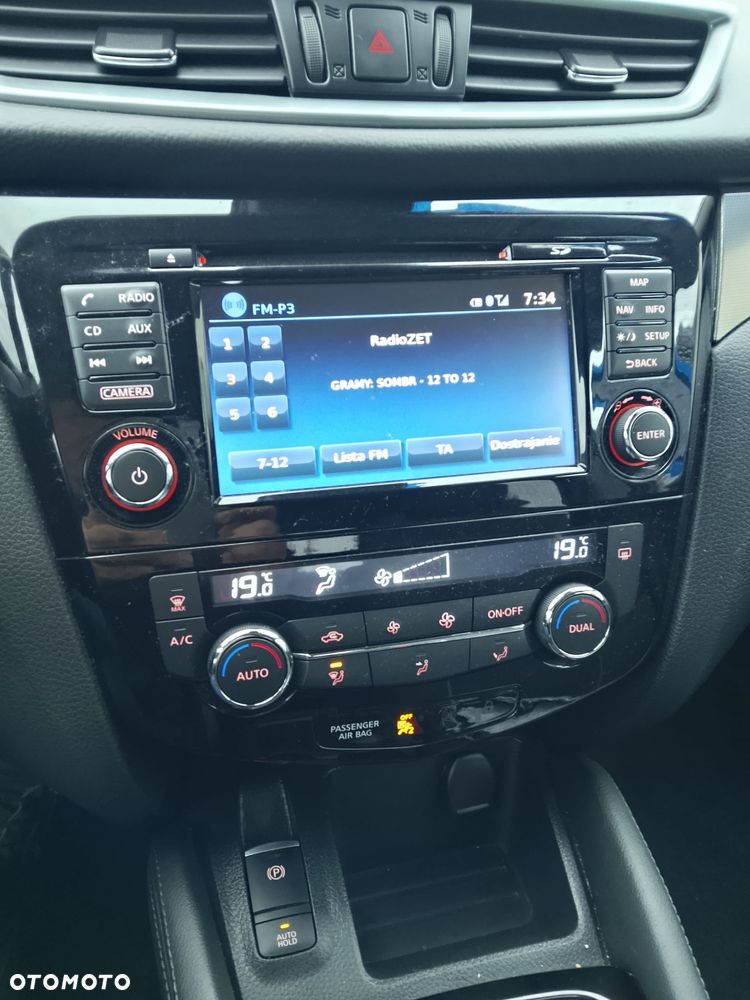 Nissan Qashqai 1.6 DCi N-Connecta EU6 - 9