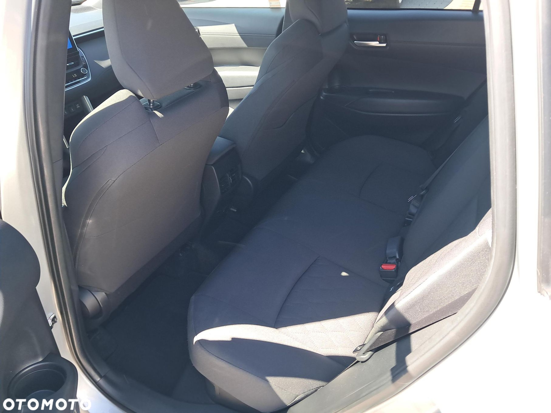 Toyota Corolla Cross 2.0 Hybrid Style AWD - 10