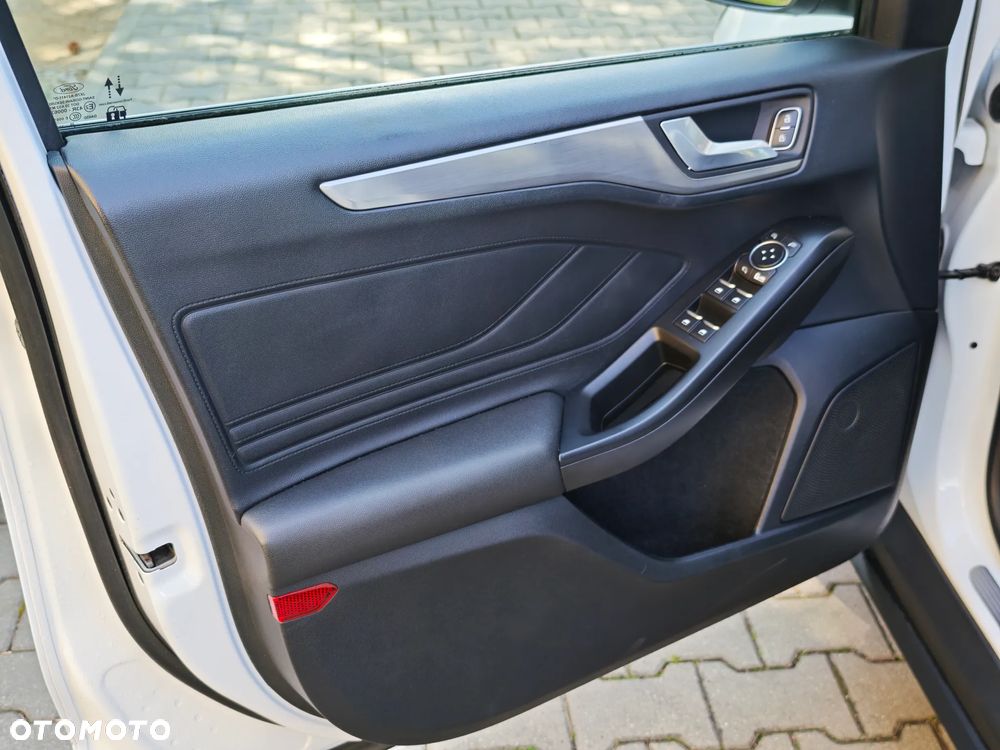 Ford Focus 1.5 EcoBlue STart-Stopp-System TITANIUM - 35
