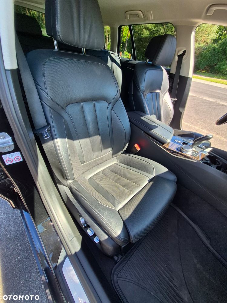 BMW Seria 5 540i xDrive GPF Luxury Line - 18
