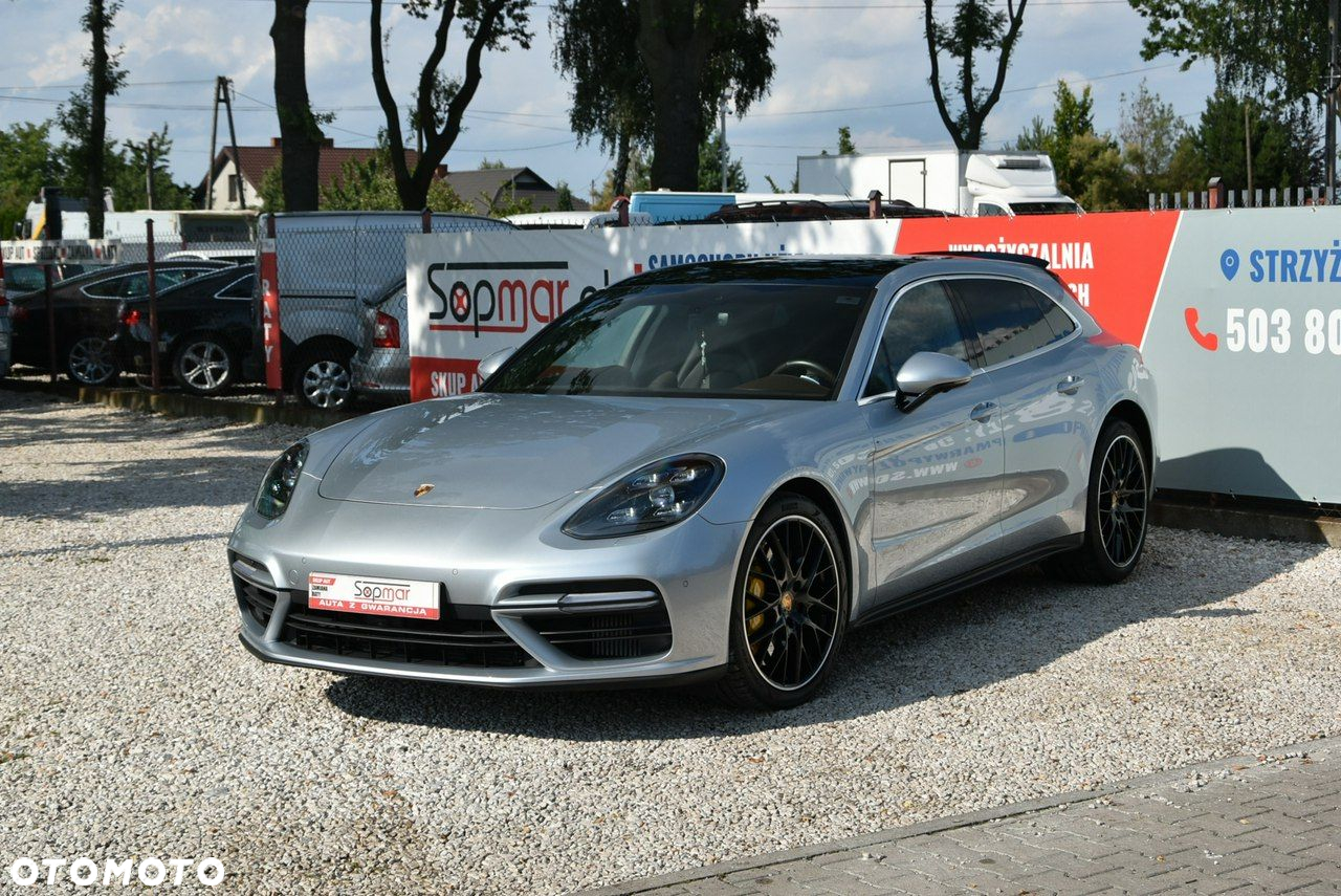 Porsche Panamera Turbo Sport Turismo - 3