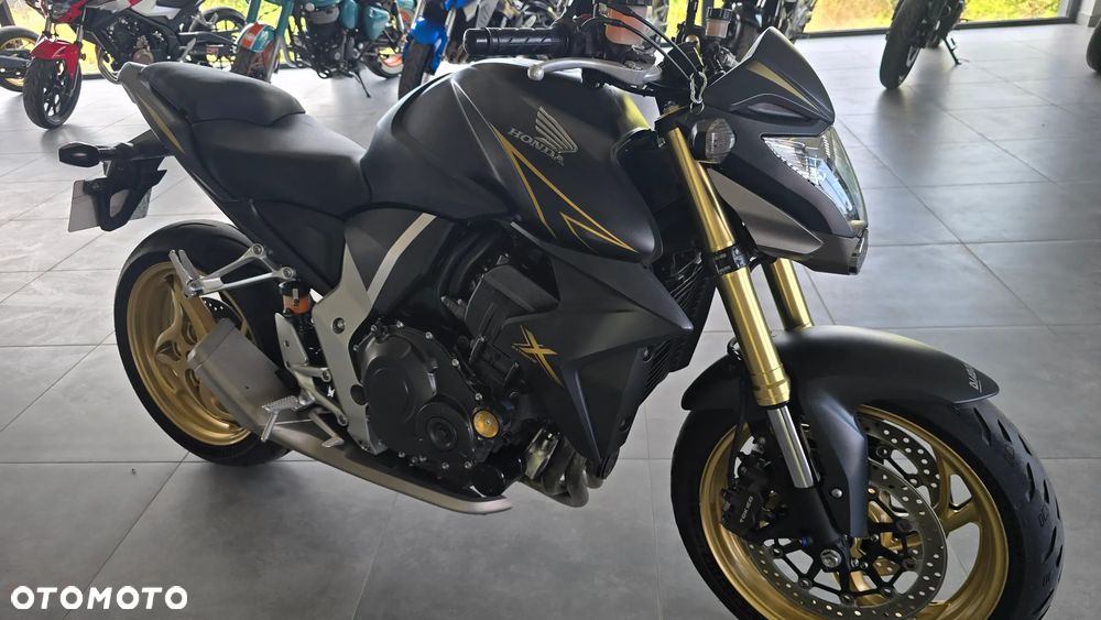 Honda CB - 32