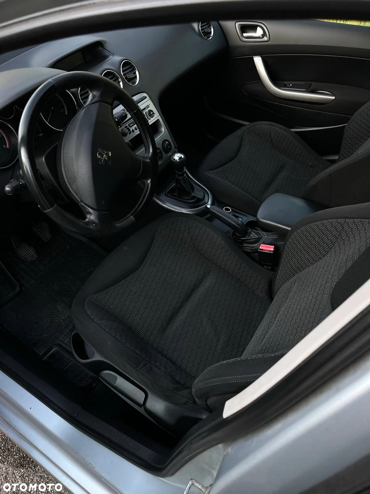 Peugeot 308 - 8