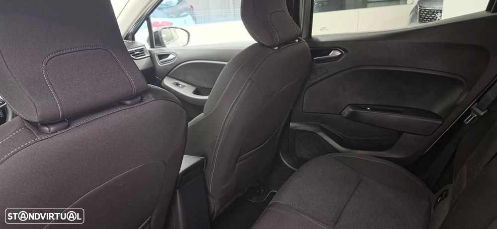 Renault Clio 1.0 TCe Evolution - 34