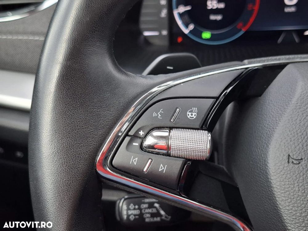 Skoda Octavia 2.0 TDI DSG Style - 37