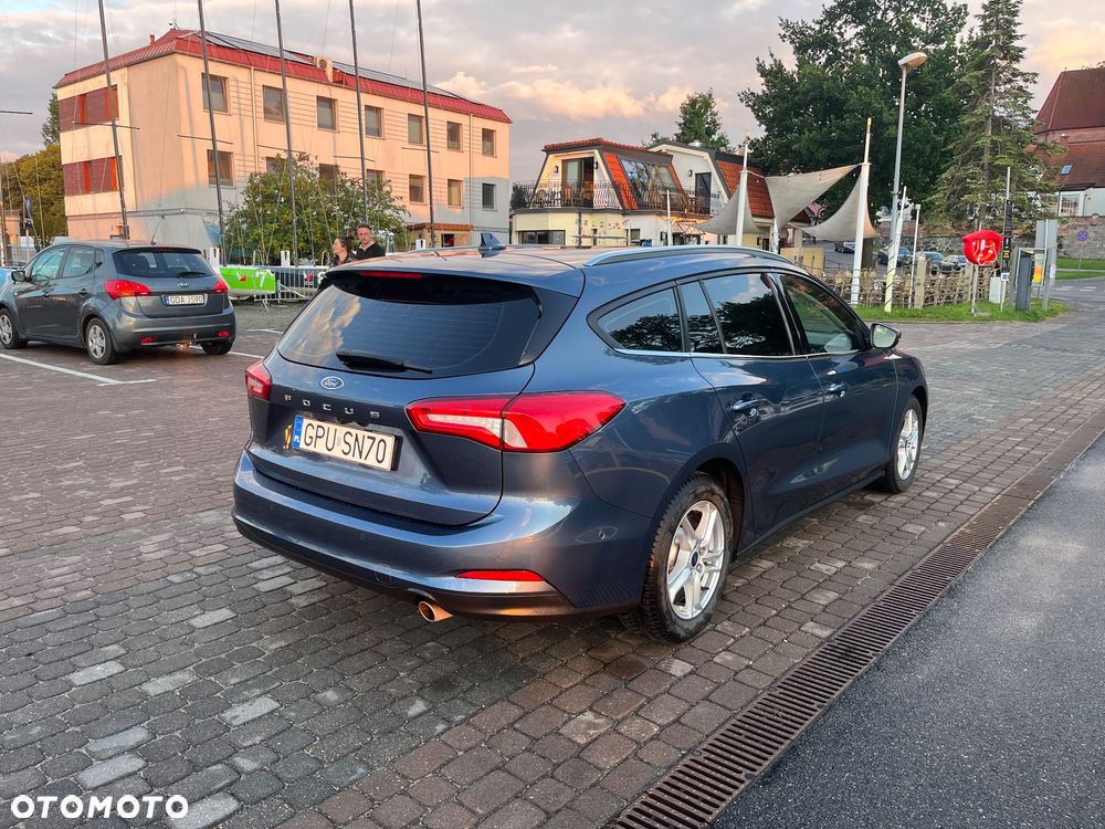 Ford Focus 1.0 EcoBoost Titanium Business - 3