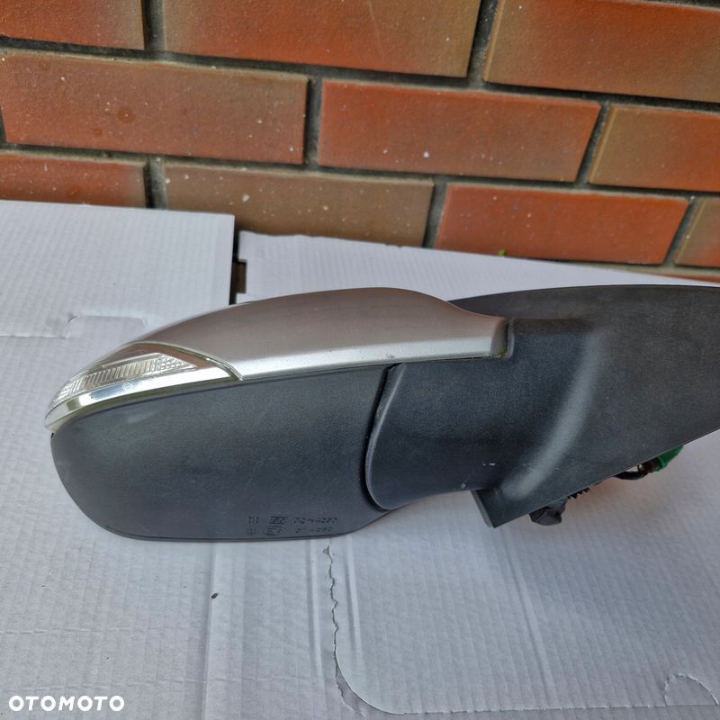 LUSTERKO PRAWE SMART FORFOUR 7 PIN - 3