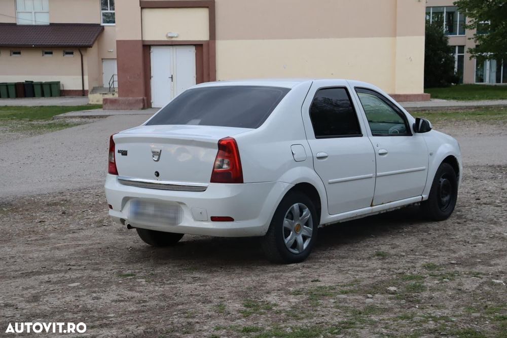 Dacia Logan 1.2 Laureate - 4