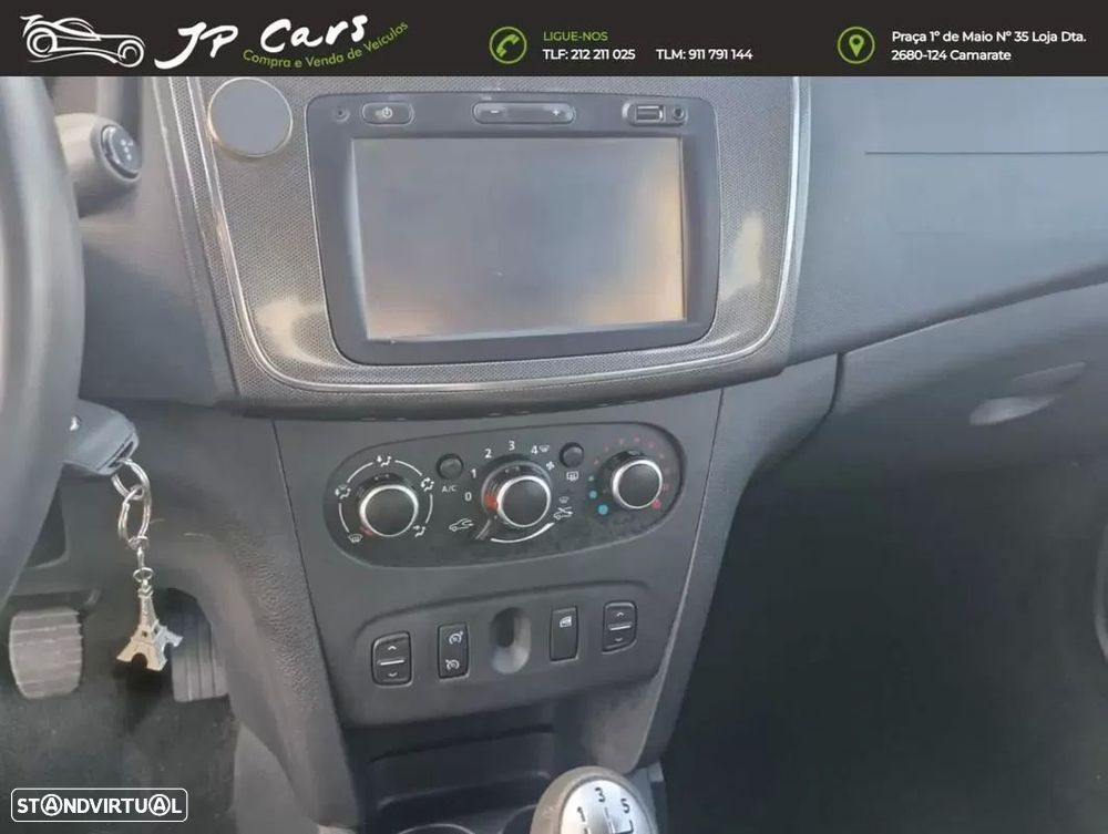 Dacia Sandero 1.5 dCi Stepway - 11