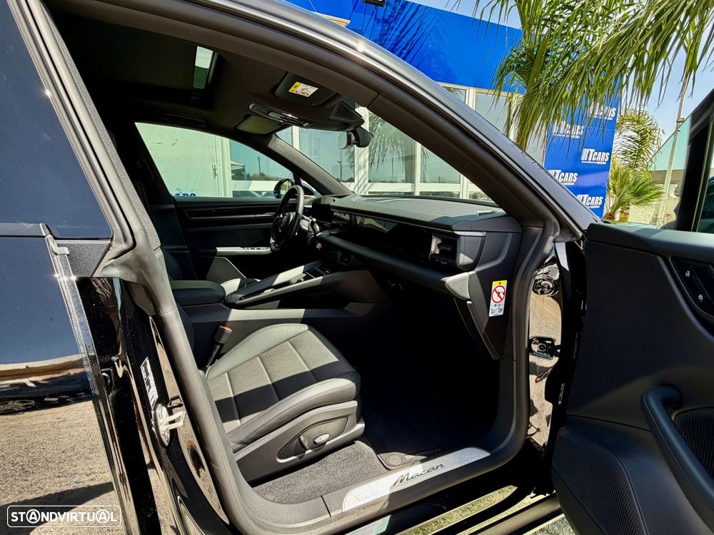 Porsche Macan Electric - 10