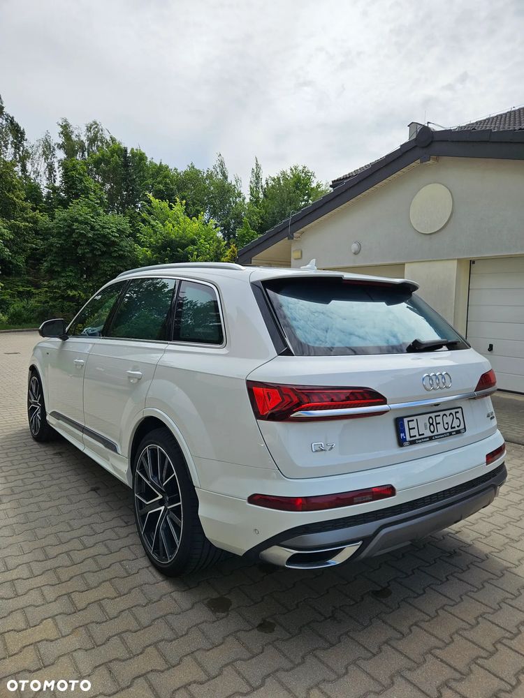 Audi Q7 - 7