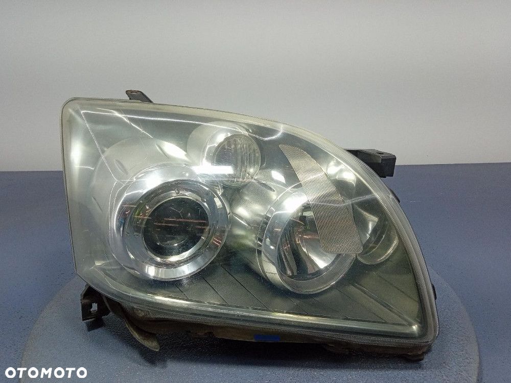 TOYOTA AVENSIS II T25 LIFT 06- REFLEKTOR PRAWY PRZÓD XENON EU KOITO 35-109 - 1