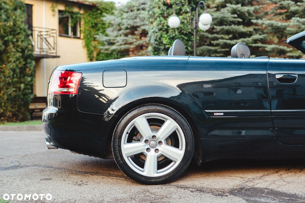 Audi A4 Cabrio 2.0 TFSI multitronic - 23