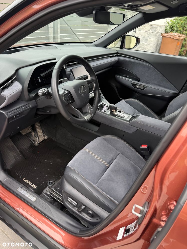 Lexus LBX 1.5 Hybrid Cool - 14