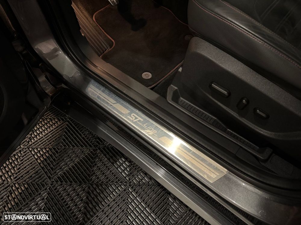 Ford Kuga 1.5 TDCi ST-Line Limited Edition - 47