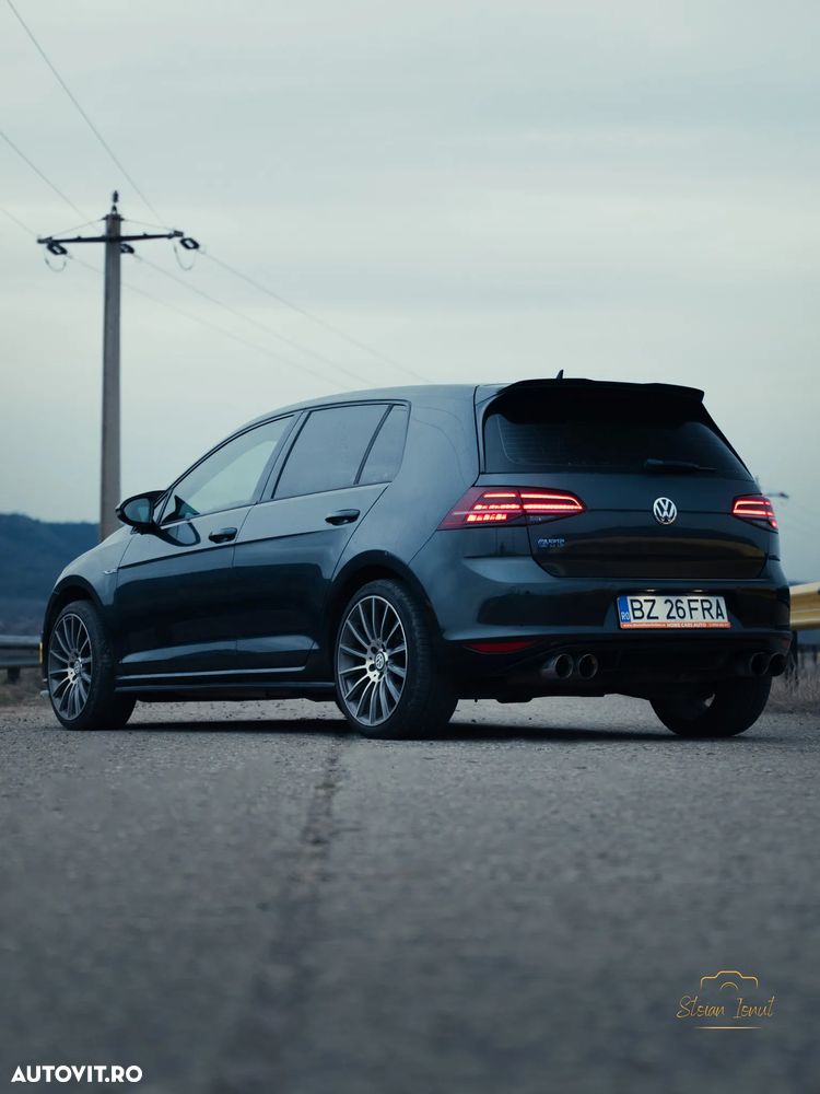 Volkswagen Golf Standard - 2