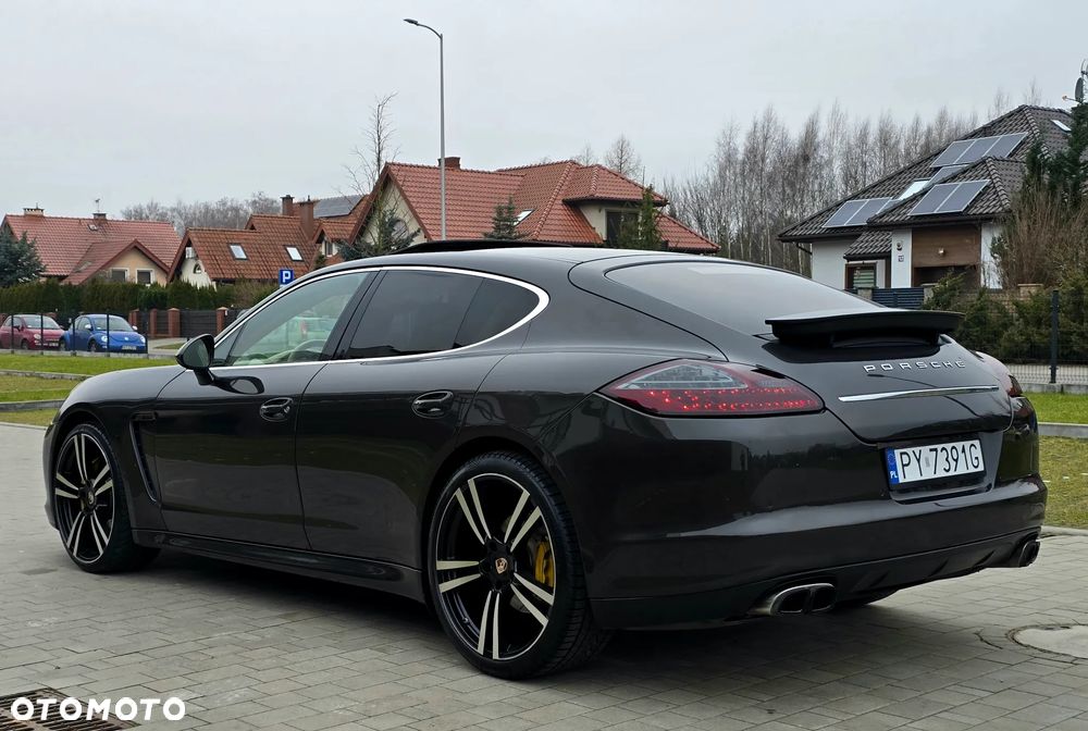 Porsche Panamera 4S PDK - 4